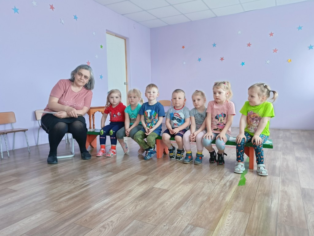 Развлечение ко Дню космонавтики 0