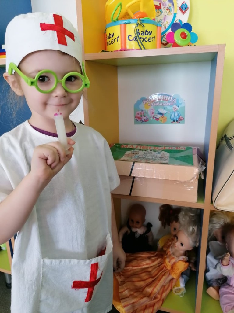 А еще мы интересно проводим время в группе! Посмотрите сами! :) 6