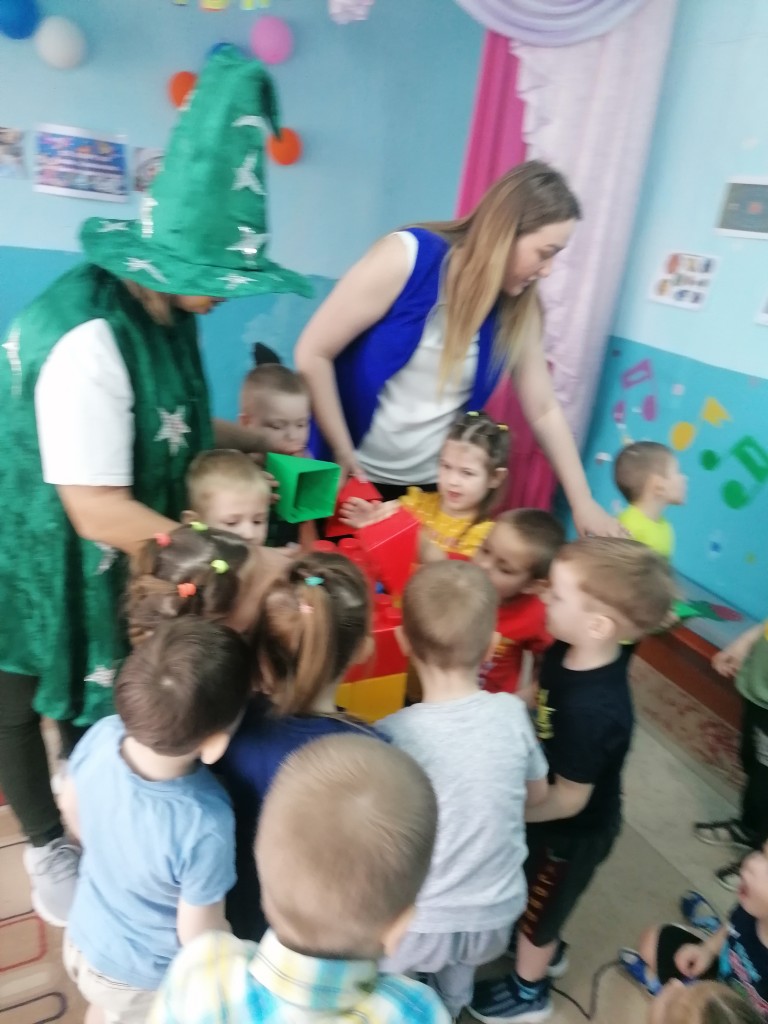Праздник 12 апреля 3
