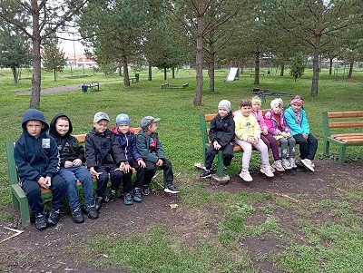 "Прогулка в парке". 1