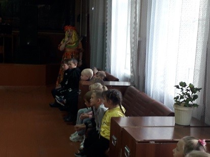 Театрализованное - мероприятие в сельском доме культуры. 0