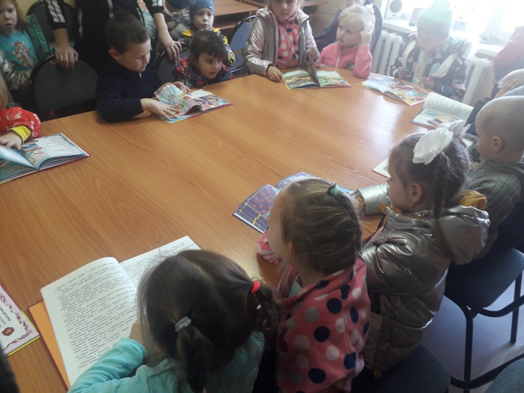 Экскурсия в школьную библиотеку. 3