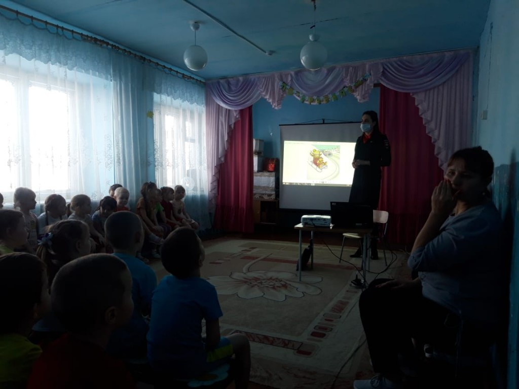 &laquo;Правила дорожные детям знать положено&raquo;! 4