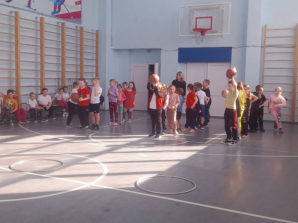 Школьные Спортивно-массовые соревнования по подвижной игре &laquo;Перестрелка&raquo; и &laquo;Веселые старты&raquo; 26