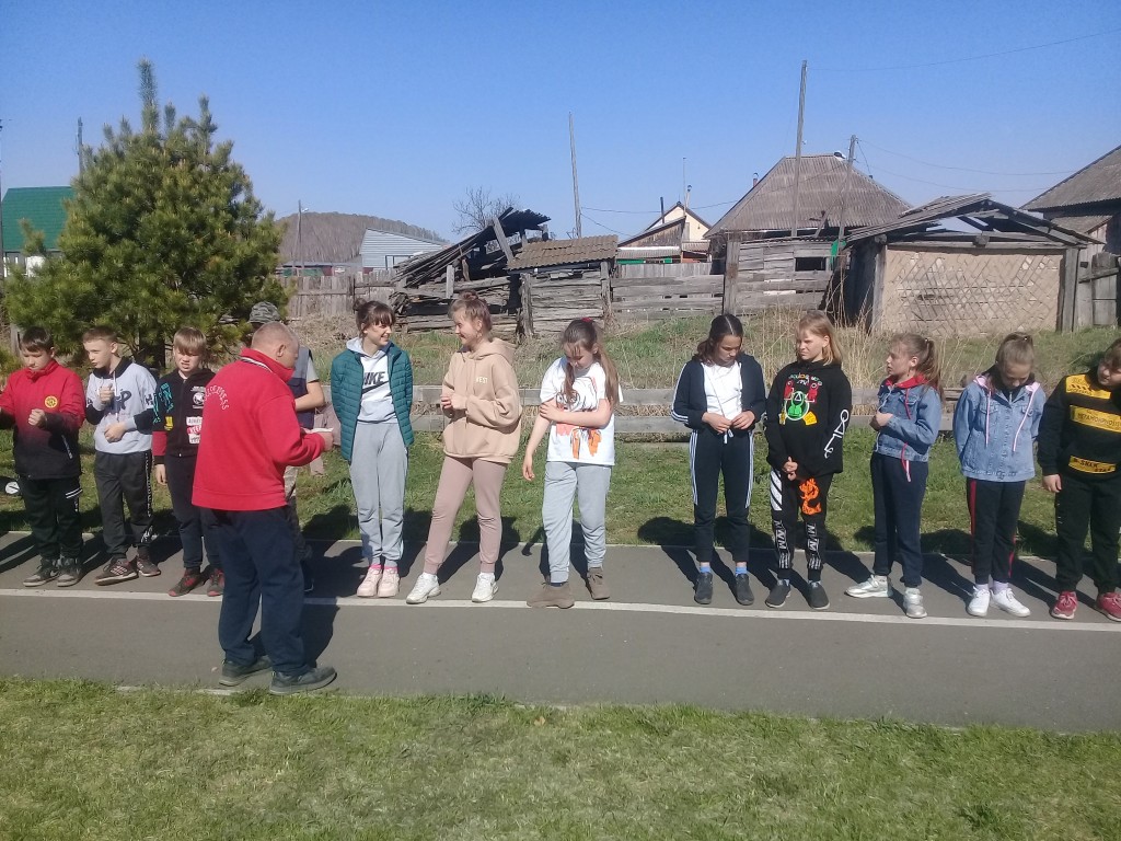 Школьные соревнование по легкой атлетике среди 1-11 классов. 11