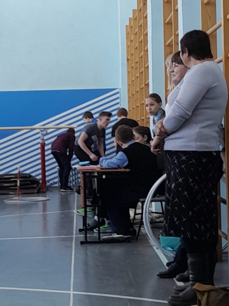 Спортивный праздник "А  ну-ка мальчики!" посвященный дню защитника Отечества. 31