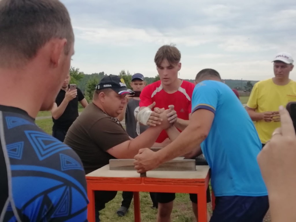 Спартакиада села Березовского посвященная "Дню России" 75