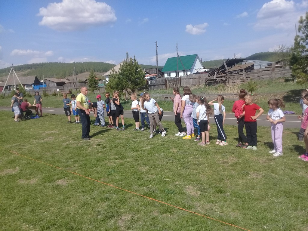 Школьные соревнование по легкой атлетике среди 1-11 классов. 42